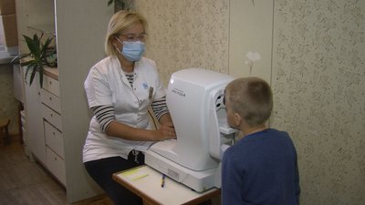 До пів сотні пацієнтів на одного лікаря: у дитячих поліклініках Луцька – черги