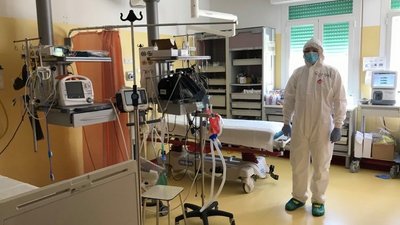 Роман Собко у італійській лікарні міста Урбіно Роман Собко у італійській лікарні міста Урбіно