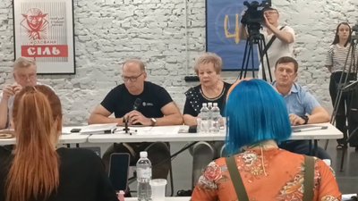 У Запоріжжі відбулися громадські слухання щодо корегування Програми поетапного зниження викидів У Запоріжжі відбулися громадські слухання щодо корегування Програми поетапного зниження викидів
