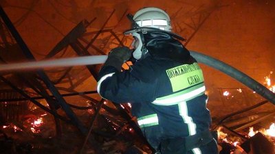 На Прикарпатті під час пожежі отримав опіки 58-річний чоловік