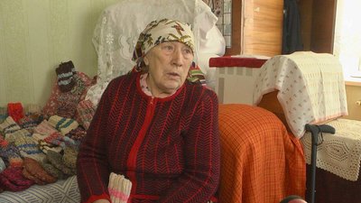 "Вирішила допомагати тим, чим можу": вінничанка за пʼять років звʼязала захисникам пів тисячі пар шкарпеток "Вирішила допомагати тим, чим можу": вінничанка за пʼять років звʼязала захисникам пів тисячі пар шкарпеток