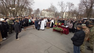 «Це людина-душа»: у Полтаві попрощалися зі Святославом Пашинським, який загинув на війні «Це людина-душа»: у Полтаві попрощалися зі Святославом Пашинським, який загинув на війні