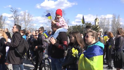 На Соборні площі відбувся мітинг до Дня українського добровольця