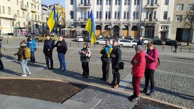 У знеструмленому Харкові відзначили день народження Шевченка У знеструмленому Харкові відзначили день народження Шевченка