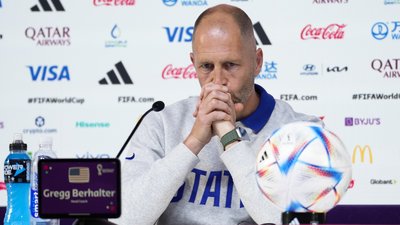 "Іноді речі виходять з-під нашого контролю". Тренер США вибачився перед Іраном за відредаговані фотографії прапора