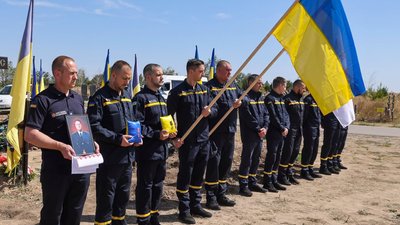 Херсон, ДСНС, обстріли, дрон, рятувальник