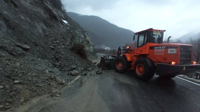 21 дворогосподарство підтопило внаслідок дощів на Закарпатті 21 дворогосподарство підтопило внаслідок дощів на Закарпатті
