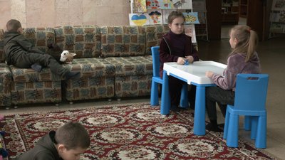 Зацікавити і спонукати до читання: в Черкасах у бібліотеці облаштували ігровий куточок