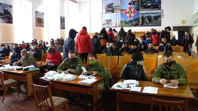 59 призовників Житомирщини відправили для проходження строкової служби 59 призовників Житомирщини відправили для проходження строкової служби