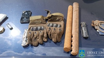У Полтаві викрили групу місцевих, яких підозрюють у вимаганні грошей У Полтаві викрили групу місцевих, яких підозрюють у вимаганні грошей