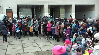 У Запоріжжі для дітей та опікунів показали новорічний мюзикл