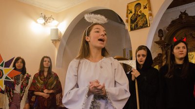 Ангел, чорт та ірод. В Одесі проводять акцію "Різдво Разом" Ангел, чорт та ірод. В Одесі проводять акцію "Різдво Разом"