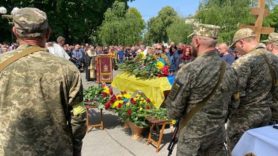 У Полтаві попрощалися з Євгенієм Перепелицею, Юрієм Бехтіром та Володимиром Гармашем У Полтаві попрощалися з Євгенієм Перепелицею, Юрієм Бехтіром та Володимиром Гармашем