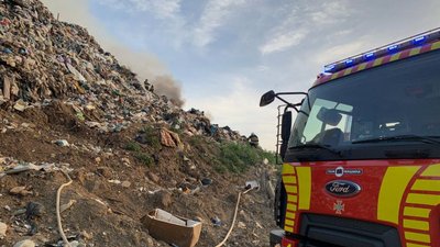 Поблизу Ужгорода зайнялася пожежа на полігоні твердих побутових відходів Поблизу Ужгорода зайнялася пожежа на полігоні твердих побутових відходів