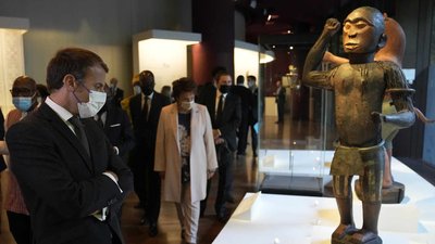Франція повернула Беніну артефакти, вивезені 130 років тому Франція повернула Беніну артефакти, вивезені 130 років тому