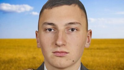 Полеглий захисник України Роман Чорнозуб Полеглий захисник України Роман Чорнозуб