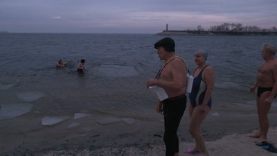 У Черкасах пенсіонери розпочнуть рік із запливу Дніпром. СУСПІЛЬНЕ | ВІДЕОНОВИНИ