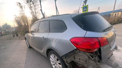 В одній з ДТП на Хмельниччині зіткнулись автомобіль та мотоцикл
