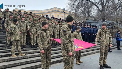 В Одесі влаштували акцію до 30-ї річниці Збройних Сил України В Одесі влаштували акцію до 30-ї річниці Збройних Сил України