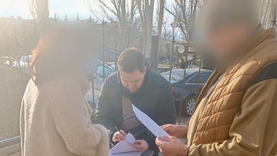 Обіцяв житло для захисників та їхніх родин: одеситу повідомили про підозру у шахрайстві