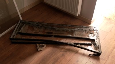 Зруйнований дах на Кирпоноса в Чернігові Зруйнований дах на Кирпоноса в Чернігові