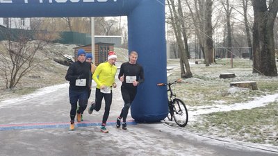 В перший день 2024 року сумчани бігли "Новорічний забіг" В перший день 2024 року сумчани бігли "Новорічний забіг"