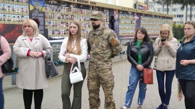 У Луцьку організували акцію на підтримку полонених азовців У Луцьку організували акцію на підтримку полонених азовців