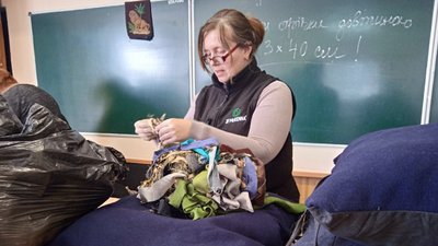 «При собі мати ножиці». Як волонтери Криворізького педуніверситету допомагають військовим «При собі мати ножиці». Як волонтери Криворізького педуніверситету допомагають військовим