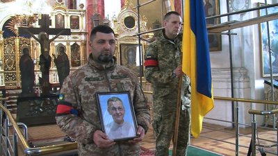 У Луцьку попрощалися із полеглим стрільцем Валерієм Нидзою