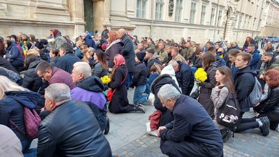 Прощання із військовими