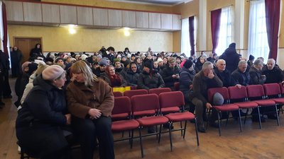 Представники ТЦК зустрілися з жителями Космача Представники ТЦК зустрілися з жителями Космача