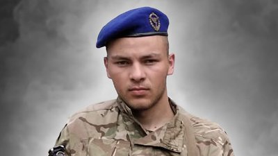 У Харкові поховають нацгвардійця, який рятував побратима і загинув сам У Харкові поховають нацгвардійця, який рятував побратима і загинув сам