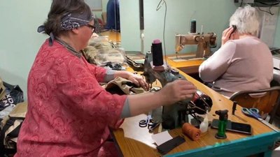 На Тернопільщині почали шити жилети для військових На Тернопільщині почали шити жилети для військових