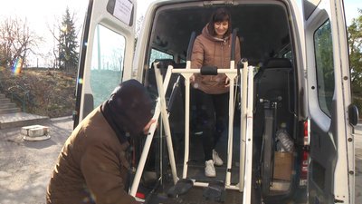 Соціальне таксі працює для дорослих і для дітей з інвалідністю Соціальне таксі працює для дорослих і для дітей з інвалідністю