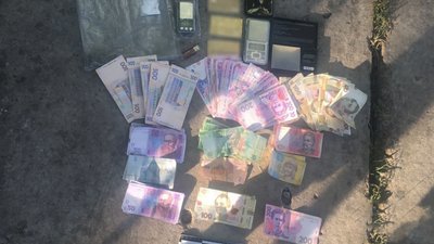 Ужгородця, якого підозрюють у торгівлі метамфетаміном, взяли під варту без застави Ужгородця, якого підозрюють у торгівлі метамфетаміном, взяли під варту без застави