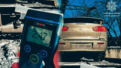 Патрульні заблокували п'яного водія, який намагався втекти від них у Чернігові