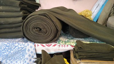 Теплий одяг та амуніцію для військових виготовляють у волонтерському центрі "Житомирські калинки" Теплий одяг та амуніцію для військових виготовляють у волонтерському центрі "Житомирські калинки"