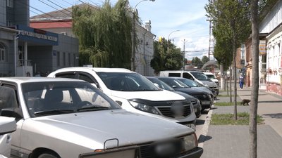 100 попереджень за неправильну парковку на день: у Чернігові запрацювали інспектори з паркування 100 попереджень за неправильну парковку на день: у Чернігові запрацювали інспектори з паркування