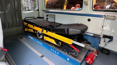 Миколаївські лікарні отримали шість автомобілів швидкої Миколаївські лікарні отримали шість автомобілів швидкої