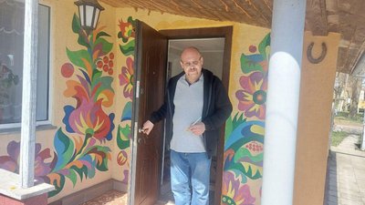 Призупинили через війну: на Хмельниччині відновлюватимуть самчиківський розпис Призупинили через війну: на Хмельниччині відновлюватимуть самчиківський розпис