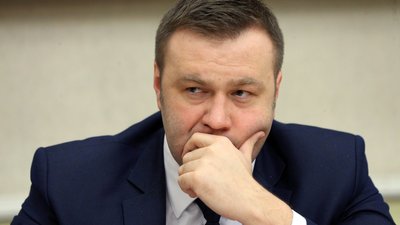 Хвалили свої реформи та обіцяли не йти. Як міністри прощалися з посадами Хвалили свої реформи та обіцяли не йти. Як міністри прощалися з посадами
