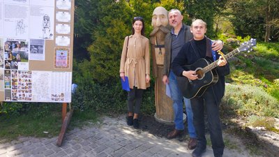 Скульптура "Василь": в галереї просто неба на Тернопільщині з'явився новий артоб'єкт Скульптура "Василь": в галереї просто неба на Тернопільщині з'явився новий артоб'єкт