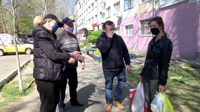 Херсонські діти з проєкту "Краса без обмежень" отримали благодійну допомогу через карантин