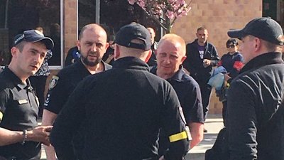 На Хмельниччині п’яний поліцейський збив людей на пішохідному переході