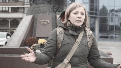 Волонтерка з Тернопільщини колекціонує прапори та шеврони
