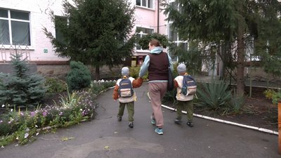 Зміни у "Пакунку школяра" з 1 жовтня: що можуть купити батьки першокласників