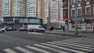 У Харкові вантажівка на смерть збила жінку на пішоходному переході