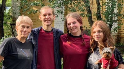 "Не вірила, допоки його не обійняла", – мама звільненого з полону Дмитра "Ореста" Козацького з Житомирщини "Не вірила, допоки його не обійняла", – мама звільненого з полону Дмитра "Ореста" Козацького з Житомирщини