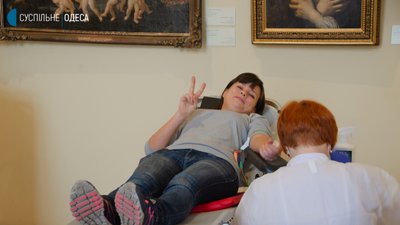 "Мистецтво донорства". В Одесі кров здавали у музеї та під класичну музику "Мистецтво донорства". В Одесі кров здавали у музеї та під класичну музику