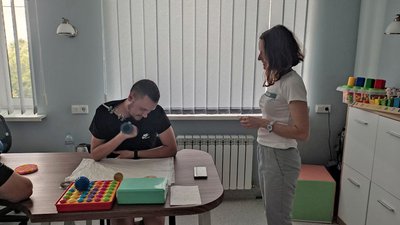 Фізіотерапія та психологічна підтримка: як у луцькому медзакладі реабілітують військових Фізіотерапія та психологічна підтримка: як у луцькому медзакладі реабілітують військових